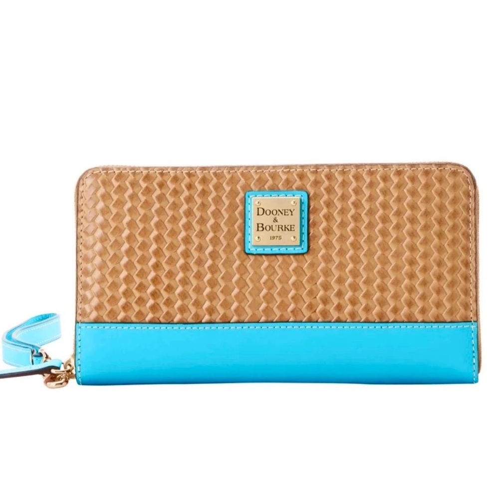 NWT Dooney & Bourke Large Zip Around Woven Wallet